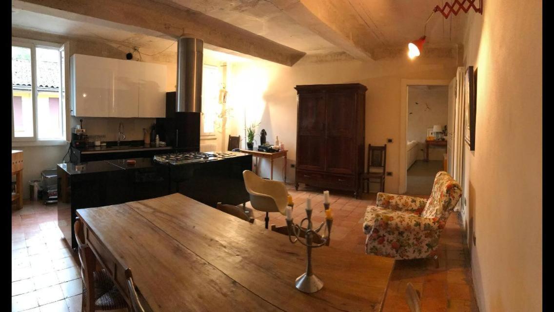 Апартаменты Casa Luminosa Con Giardino In Centro Storico Реджонель-Эмилия Экстерьер фото
